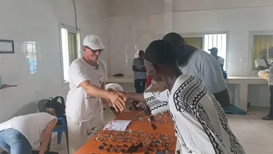 Essayage avec les habitantes