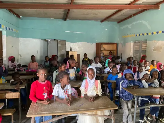 Les élèves de l'École 3 de Yoff, en classe